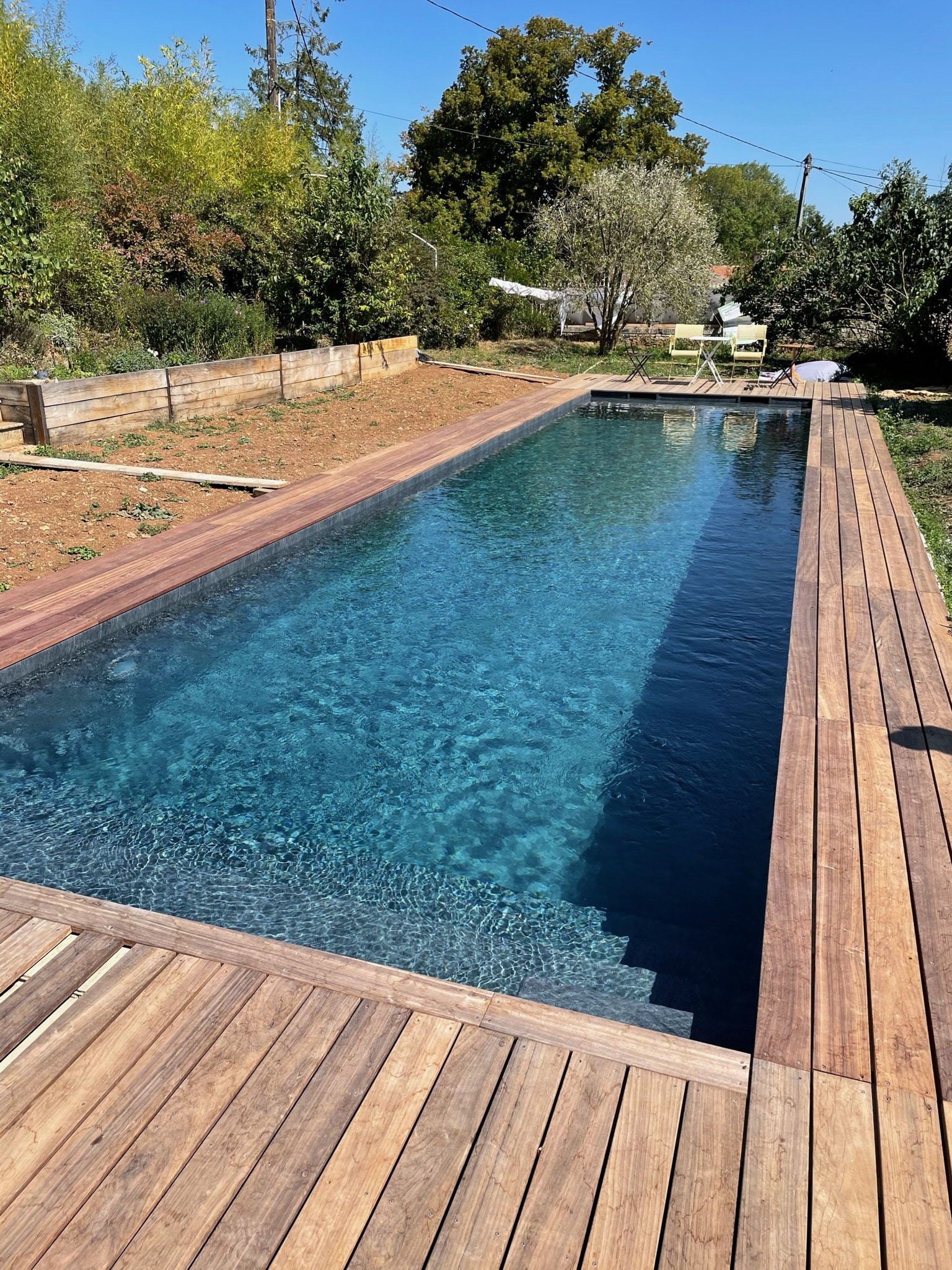 Entretient de piscine à Niort et service de maintenance avec Piscines HydroSud Niort